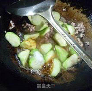 肉末炒丝瓜的做法步骤：7