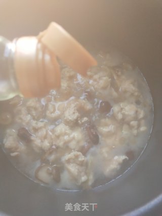 滑肉香菇汤的做法步骤：8