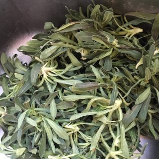 面条菜肉丁包的做法步骤：1