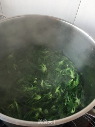 面条菜肉丁包的做法步骤：3