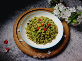 又是一年榆钱绿:玉米面蒸榆钱的做法步骤：10
