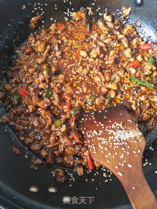 香菇牛肉酱的做法步骤：11