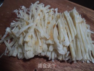 时蔬炒饼的做法步骤：1