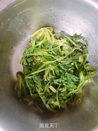 凉拌菠菜的做法步骤：4