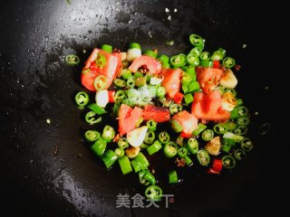 西红柿青椒盖浇面的做法步骤：5