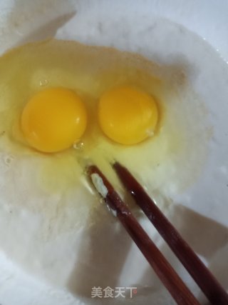 鸡蛋煎饼的做法步骤：1
