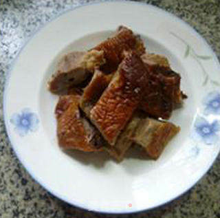 黑木耳烤鸭炒圆白菜的做法步骤：2