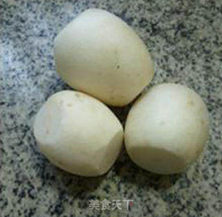 麻辣香肠炒萝卜的做法步骤：1