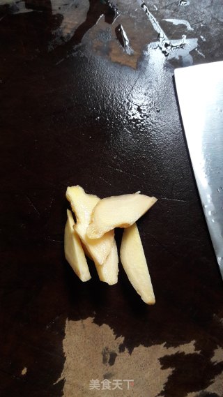 雷公根猪骨汤的做法步骤：3