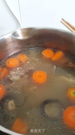 雷公根猪骨汤的做法步骤：5