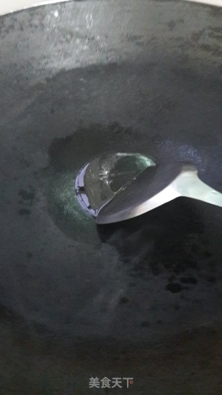 竹笋炒肉的做法步骤：3