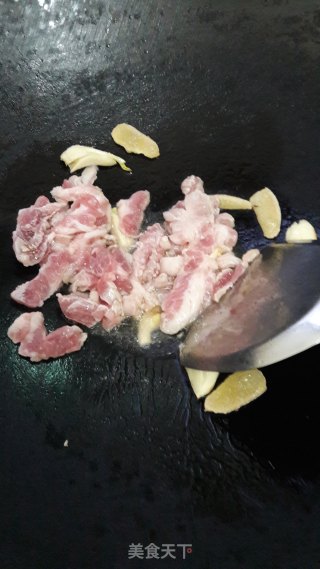 竹笋炒肉的做法步骤：5