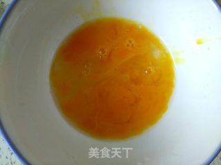 杏鲍菇尖椒炒鸡蛋的做法步骤：3