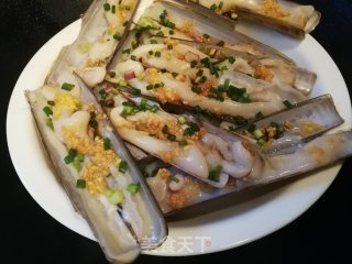 蒜蓉蒸蛏子的做法步骤：2