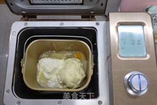 中种法肠仔包的做法步骤：3