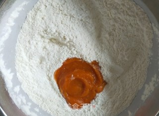 创意艺术糖三角的做法步骤：2