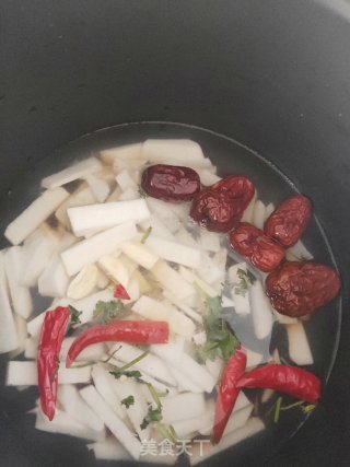 无油山药红枣汤的做法步骤：2