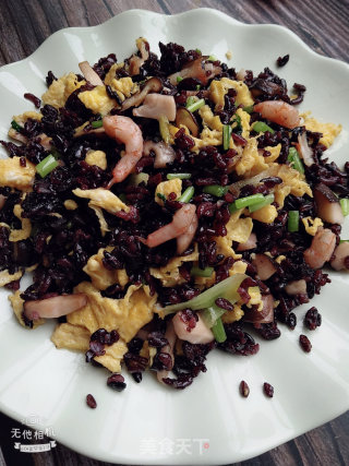 香菇鸡蛋炒紫米饭的做法步骤：11