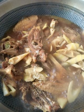 春笋炖鸡的做法步骤：20