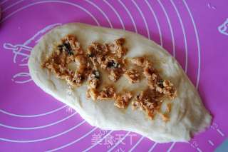 海苔芝麻肉松面包的做法步骤：6