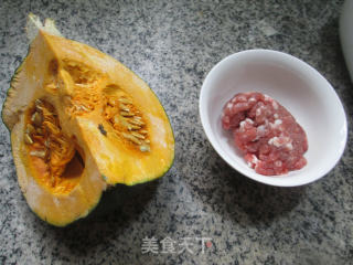 肉末炒日本南瓜的做法步骤：1