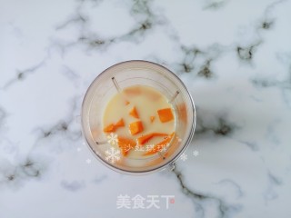 缤纷芒果奶昔的做法步骤：3