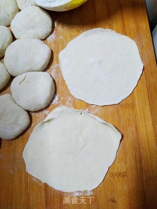 婆婆牌儿韭菜盒子的做法步骤：11