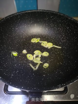鱼香肉丝的做法步骤：8