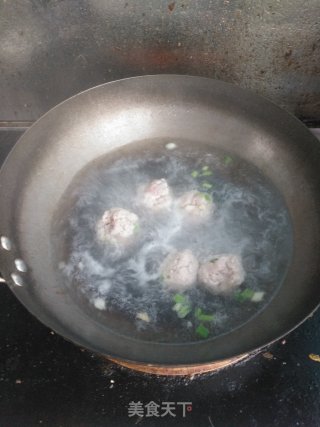 菠菜肉丸猫耳朵的做法步骤：5