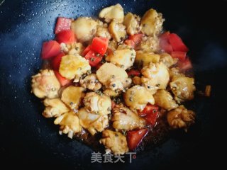 蕃茄辣椒炖鸡翅中的做法步骤：8