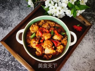 蕃茄辣椒炖鸡翅中的做法步骤：12
