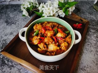 蕃茄辣椒炖鸡翅中的做法步骤：13