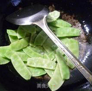 鸡块炒扁豆的做法步骤：3