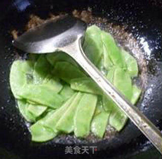 鸡块炒扁豆的做法步骤：4