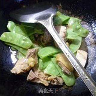 鸡块炒扁豆的做法步骤：7