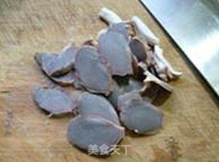 榨菜丝梅豆炒鹅胗的做法步骤：5