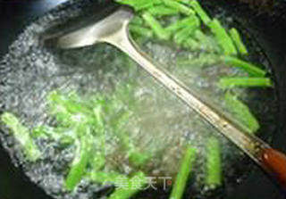 榨菜丝梅豆炒鹅胗的做法步骤：6