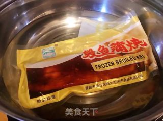 鳗鱼鲜面的做法步骤：1