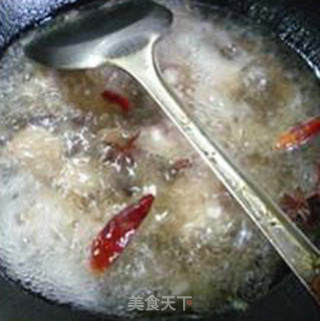 香干烧排骨的做法步骤：6