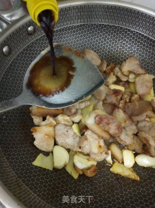 蒜香红烧肉的做法步骤：6