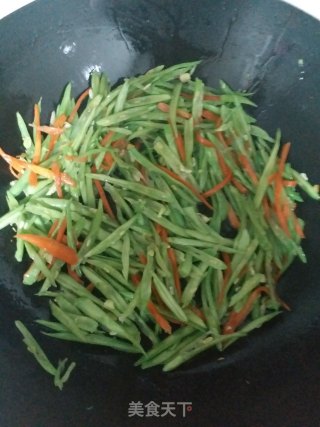 清炒四季豆的做法步骤：4