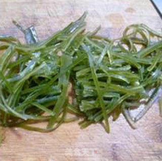 瘦肉丝炒海带丝的做法步骤：4
