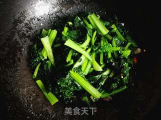 清炒黑白菜的做法步骤：4