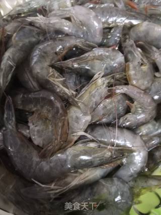 荠菜肉末鲜虾小馄饨的做法步骤：3