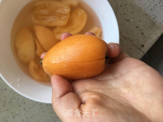 枇杷提子甜汤的做法步骤：1