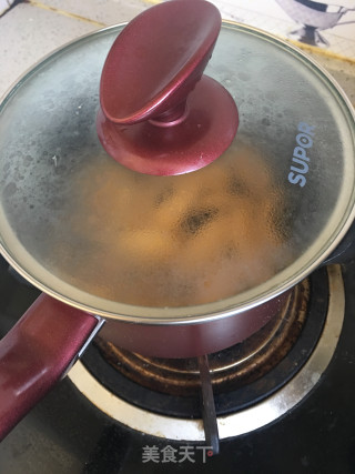 枇杷提子甜汤的做法步骤：3
