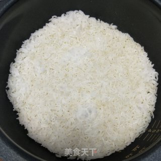 茄子盖浇饭的做法步骤：1