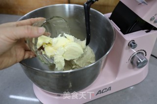 中种淡奶油吐司的做法步骤：3