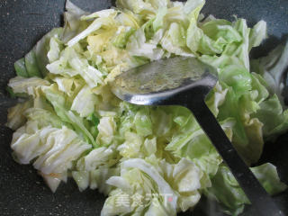 甜不辣炒牛心菜的做法步骤：5