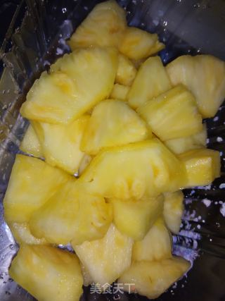 菠萝丸子油豆腐的做法步骤：2